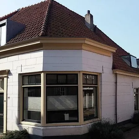 Holiday home Holiday Historische Stadsboerderij *
